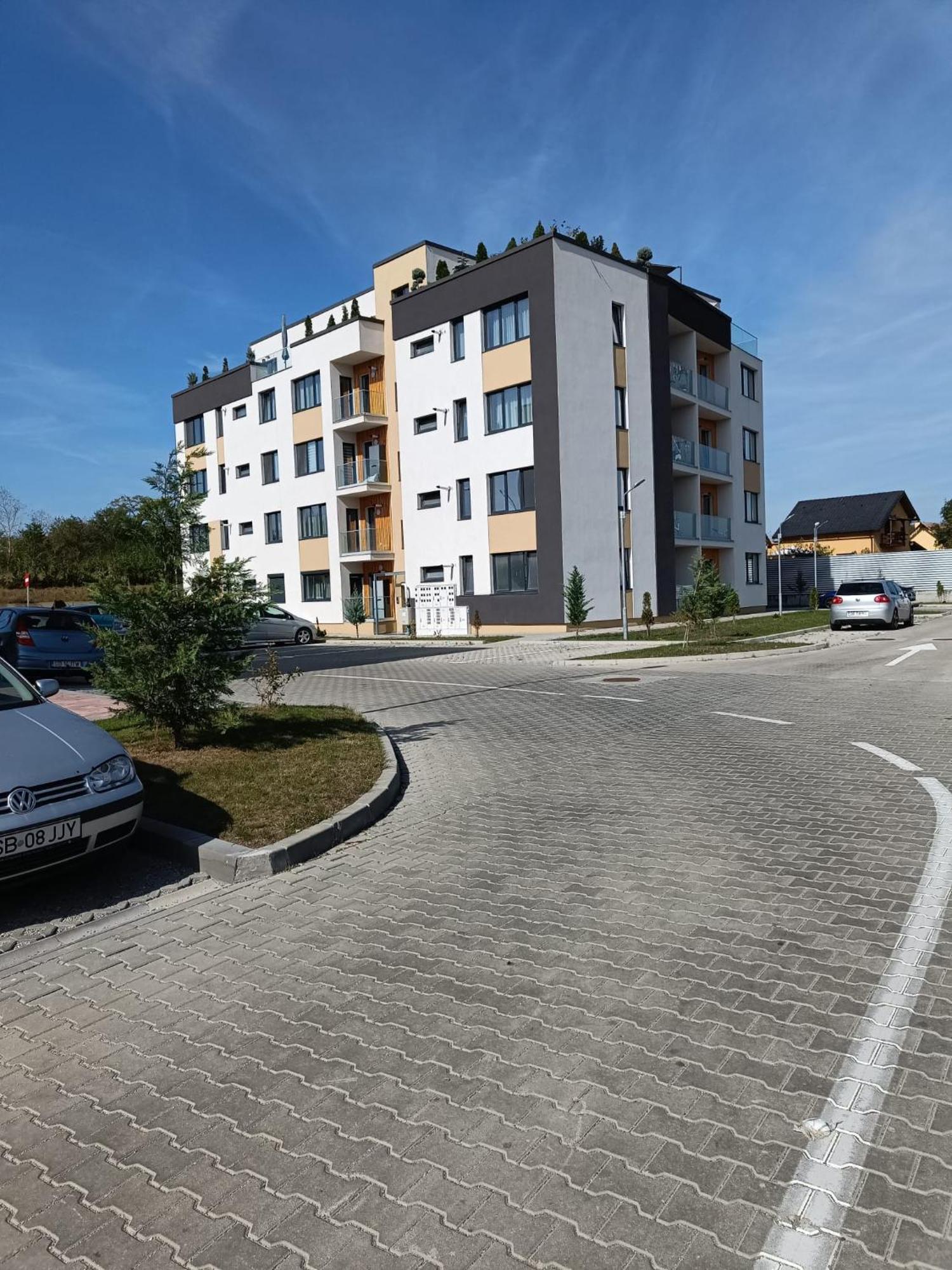 Amazing Mountain View Apartment Сибиу Екстериор снимка