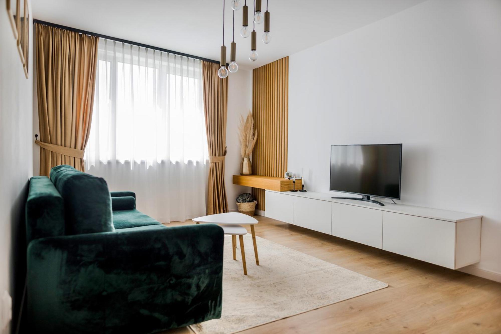 Amazing Mountain View Apartment Сибиу Екстериор снимка